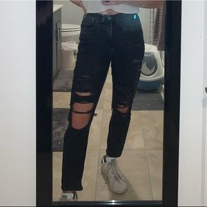 American Eagle Distressed Mom Jean